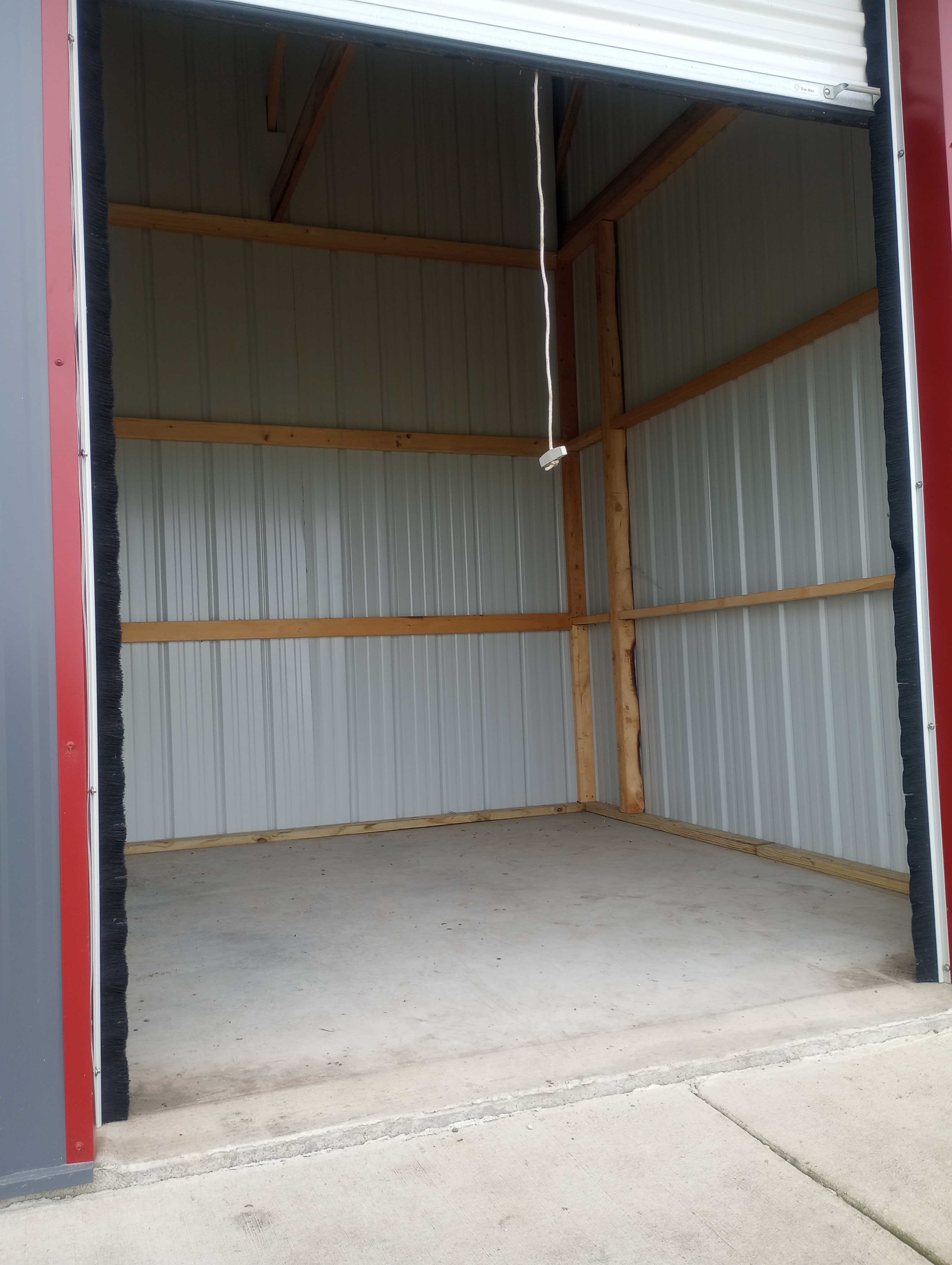 10' x 10' unit, door closed